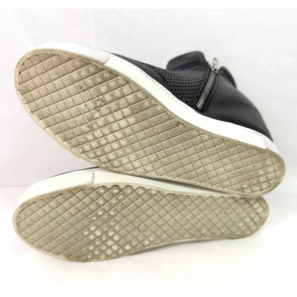 Steve Madden LINQSP Hidden Wedge Sneakers Women's 7.5 Black Perforated Zip